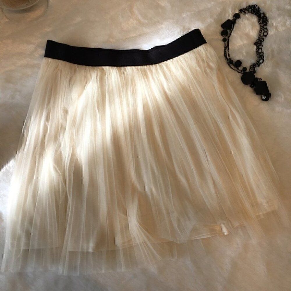 Ardene White Mesh Skirt Size M